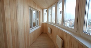Отделка, остекление, утепление балконов в Каменске-Шахтинском от 210 руб. м/2.